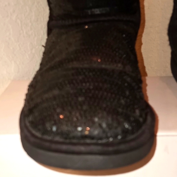 Ugg Classic Short Sequined Sparkly Boots - Picture 4 of 16